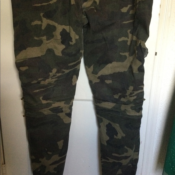 Forever 21 Camo Overalls - Picture 8 of 13